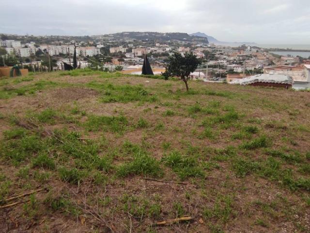 Terreno in vendita a Bacoli, Campania