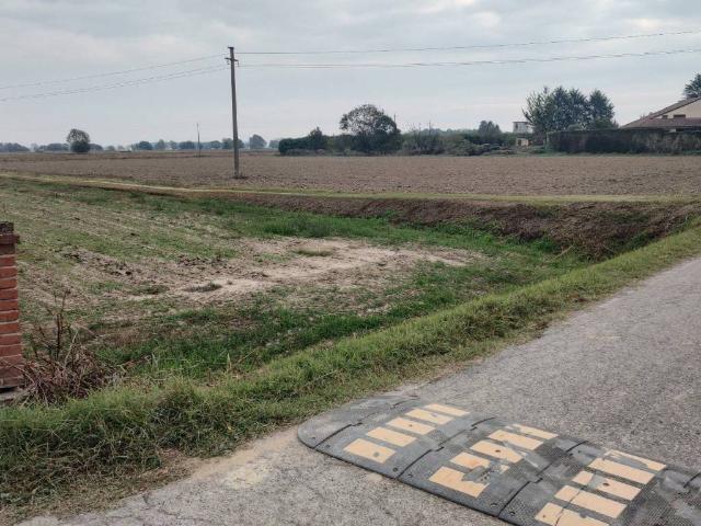 Terreno in vendita a Badia Pavese, Lombardia