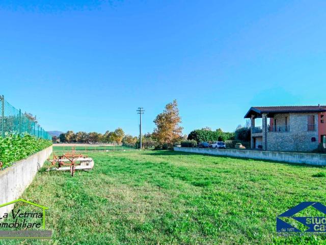 Terreno in vendita a Bagnatica, Lombardia