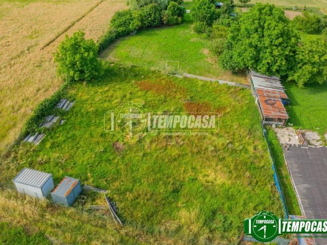 Terreno in vendita a Bareggio, Lombardia