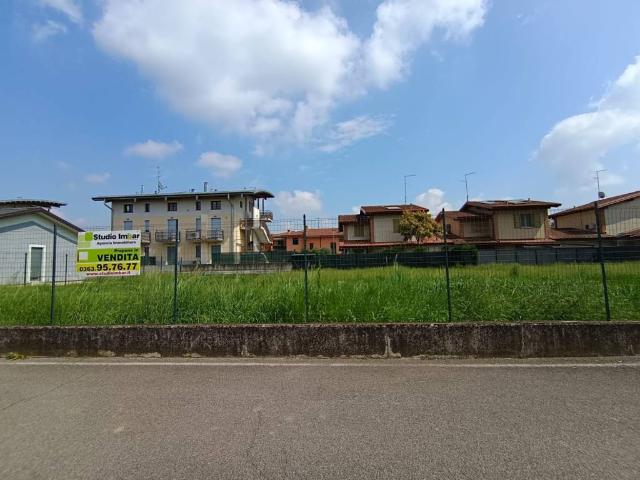 Terreno in vendita a Bariano, Lombardia
