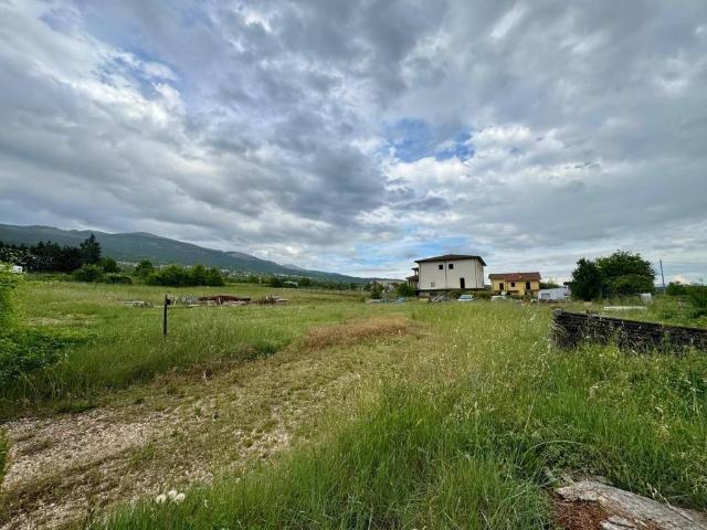 Terreno in vendita a Barisciano, Abruzzo