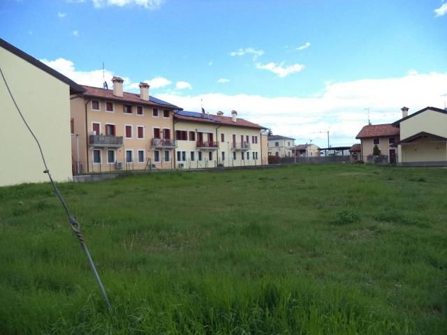 Terreno in vendita a Basiliano, Friuli-Venezia Giulia