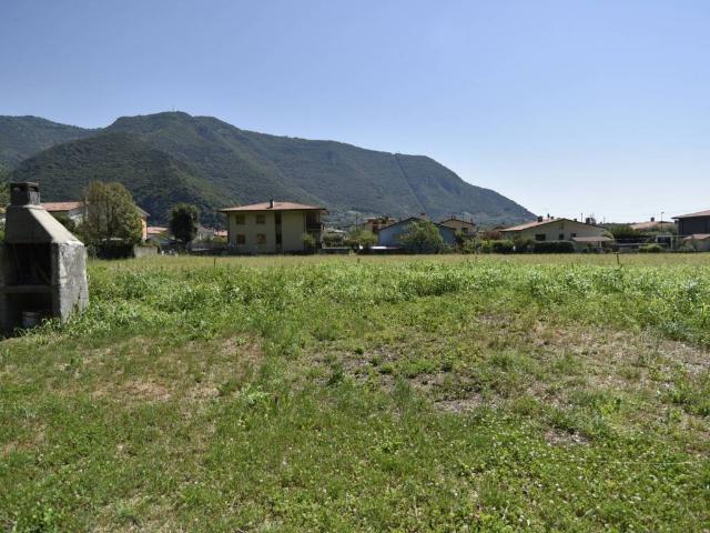 Terreno in vendita a Bassano Del Grappa, Veneto