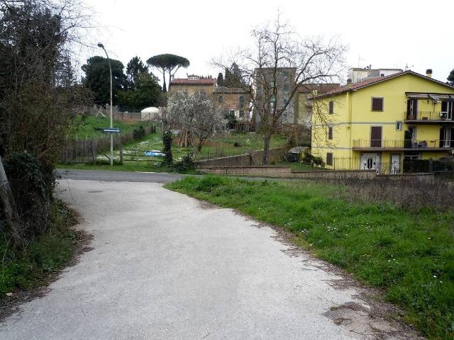Terreno in vendita a Bassano Romano, Lazio