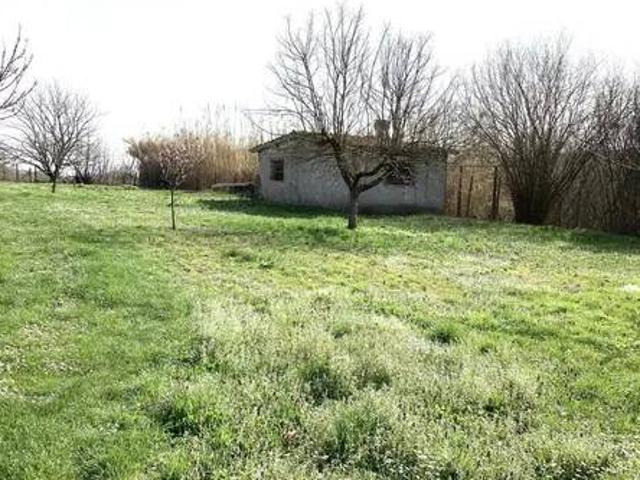 Terreno in vendita a Bassano Romano, Lazio