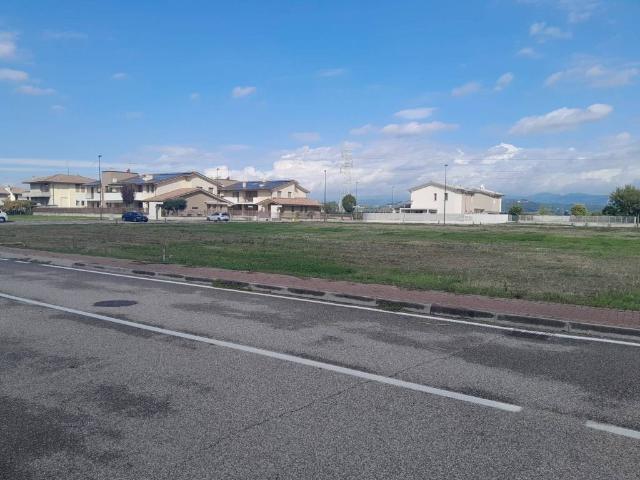 Terreno in vendita a Belfiore, Veneto