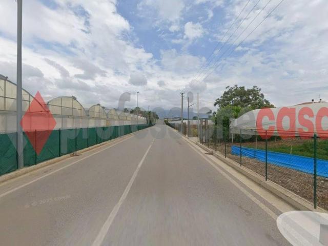Terreno in vendita a Bellizzi, Campania