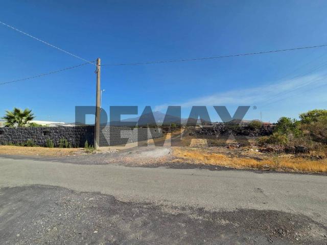 Terreno in vendita a Villaggio del Pino, Belpasso