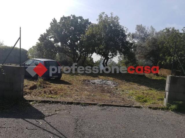 Terreno in vendita a Belpasso, Sicilia
