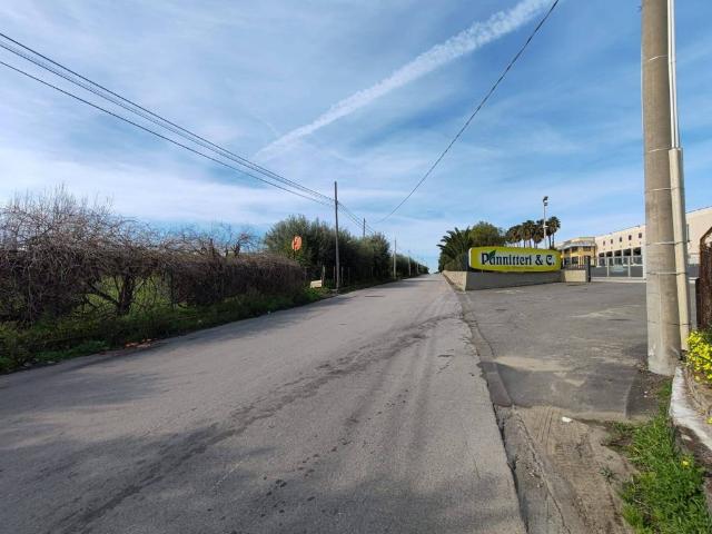 Terreno in vendita a Belpasso, Sicilia