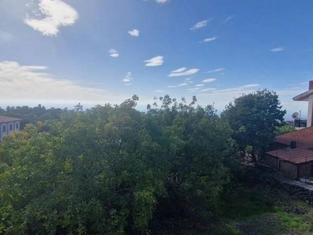 Terreno in vendita a Belpasso, Sicilia