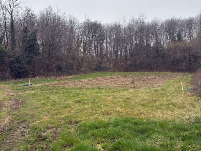 Terreno in vendita a Beregazzo, Beregazzo Con Figliaro