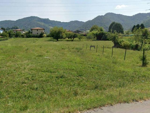 Terreno in vendita a Berzo San Fermo, Lombardia