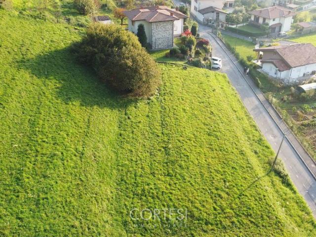 Terreno in vendita a Berzo San Fermo, Lombardia