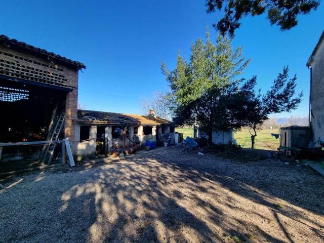Terreno in vendita a Bevagna, Perugia