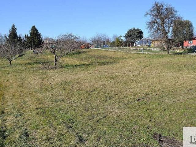 Terreno in vendita a Biandronno, Lombardia