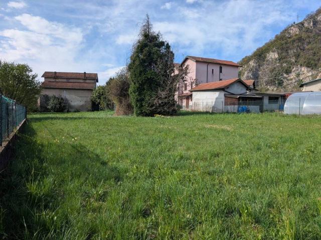 Terreno in vendita a Comunità Montana del Piambello, Bisuschio