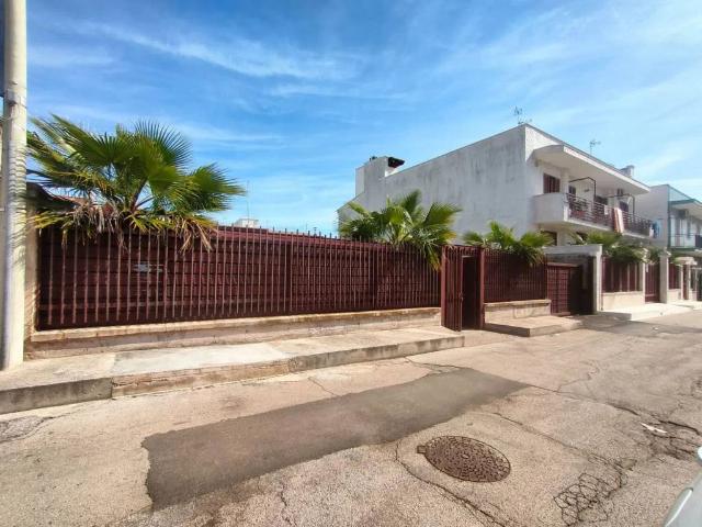 Terreno in vendita a Puglia, Bari