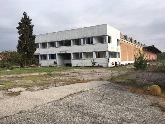 Terreno in vendita a Bollate, Lombardia