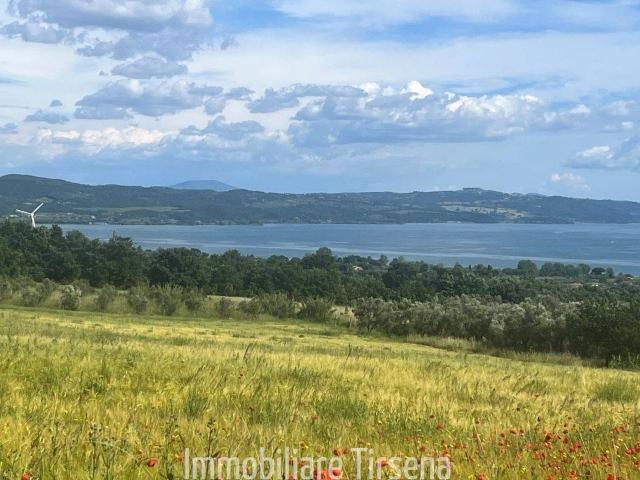 Terreno in vendita a Bolsena, Lazio