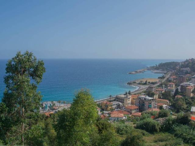 Terreno in vendita a Bordighera, Liguria