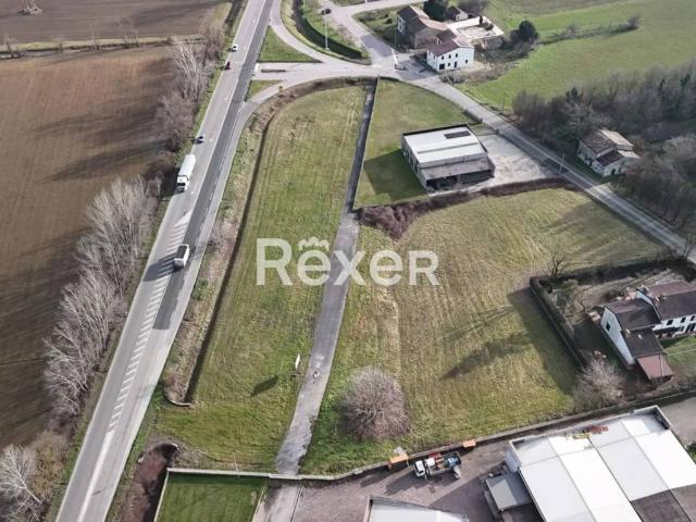 Terreno in vendita a Borgo Mantovano, Pieve Di Coriano