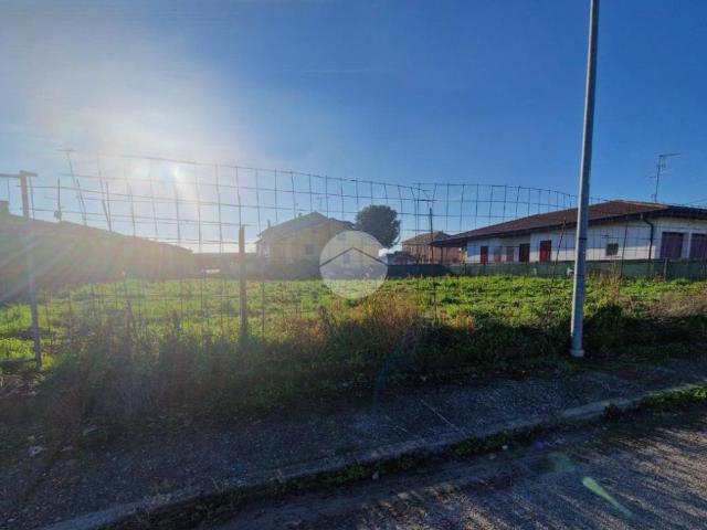 Terreno in vendita a Borgo Virgilio, Cerese