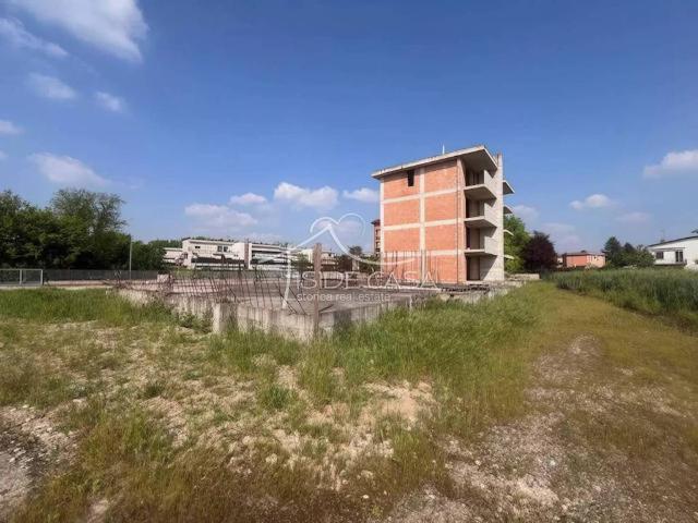 Terreno in vendita a Borgo Virgilio, Cerese