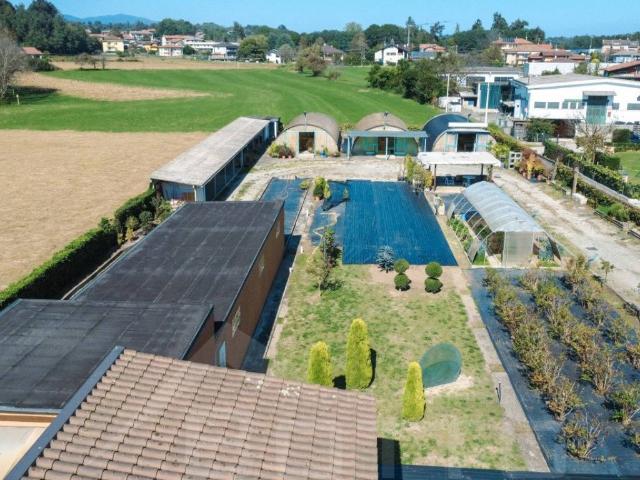 Terreno in vendita a Borgomanero, Novara