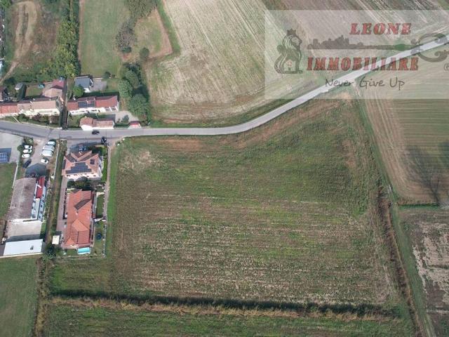 Terreno in vendita a Bornasco, Lombardia