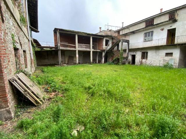 Terreno in vendita a Bottanuco, Lombardia