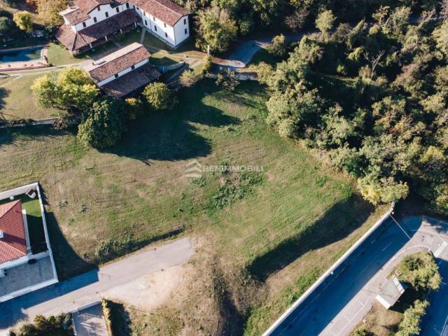 Terreno in vendita a Botticino Sera, Botticino