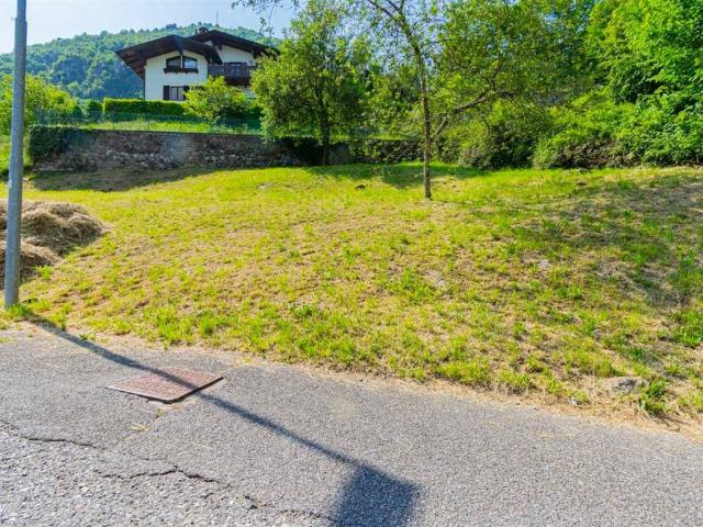 Terreno in vendita a Comunità Montana della Valle Brembana, Bracca
