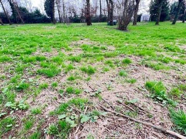 Terreno in vendita a Brembate, Lombardia