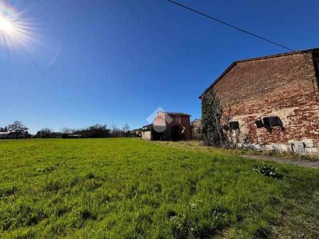 Terreno in vendita a Bassa Reggiana, Re