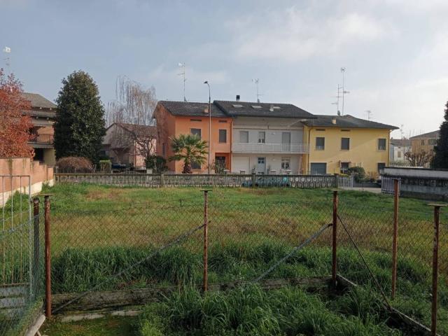 Terreno in vendita a Bassa Reggiana, Re