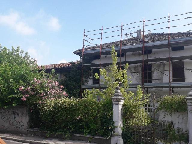 Terreno in vendita a Zona Ovest, Brescia
