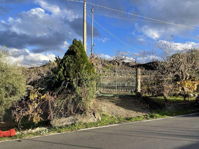 Terreno in vendita a Bronte, Sicilia