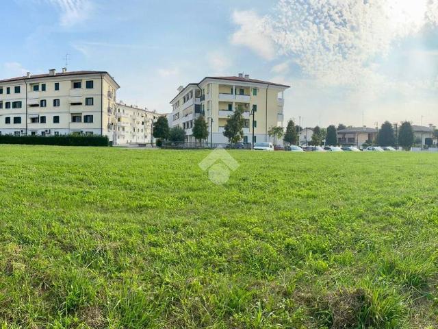 Terreno in vendita a Brugnera, Friuli-Venezia Giulia