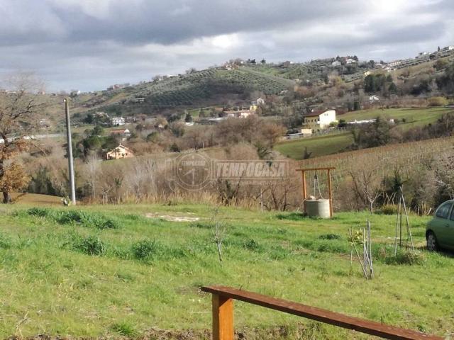 Terreno in vendita a Bucchianico, Abruzzo