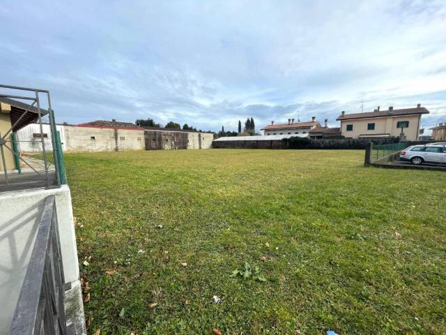 Terreno in vendita a Buja, Friuli-Venezia Giulia