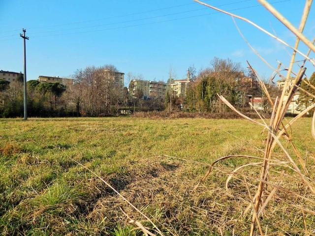 Terreno in vendita a Bulciago, Lombardia