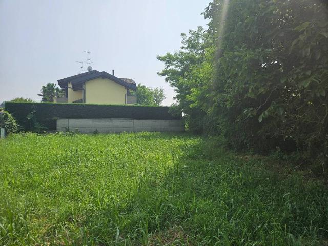 Terreno in vendita a Buscate, Lombardia