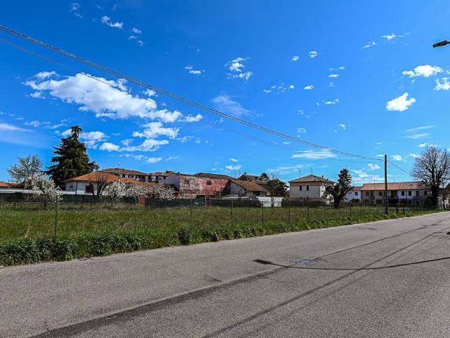 Terreno in vendita a Buscate, Lombardia