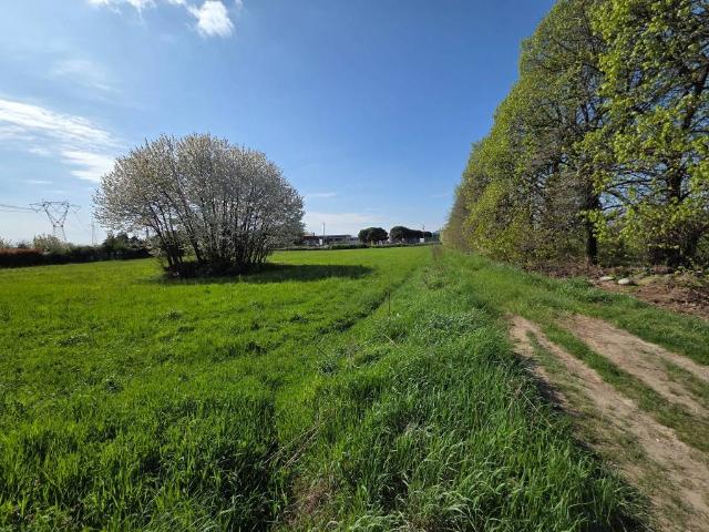 Terreno in vendita a Busnago, Lombardia