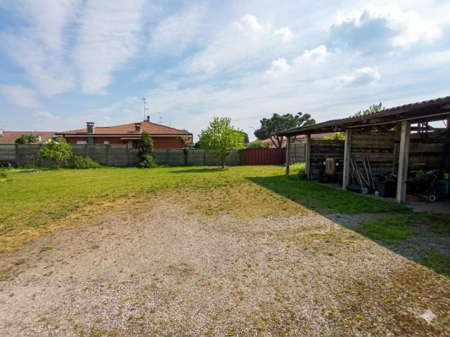 Terreno in vendita a Busto Garolfo, Lombardia