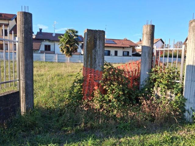 Terreno in vendita a Busto Garolfo, Milano