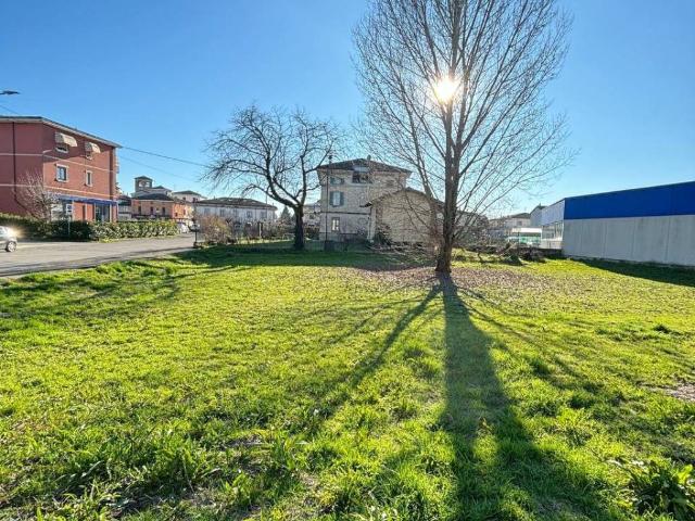 Terreno in vendita a Cadeo, Reggio Emilia