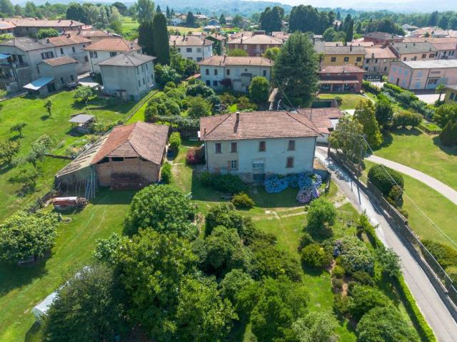 Terreno in vendita a Cadrezzate con Osmate, Osmate Lentate